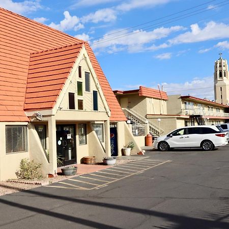 Motel Super 8 By Wyndham Albuquerque Downtown Exterior foto