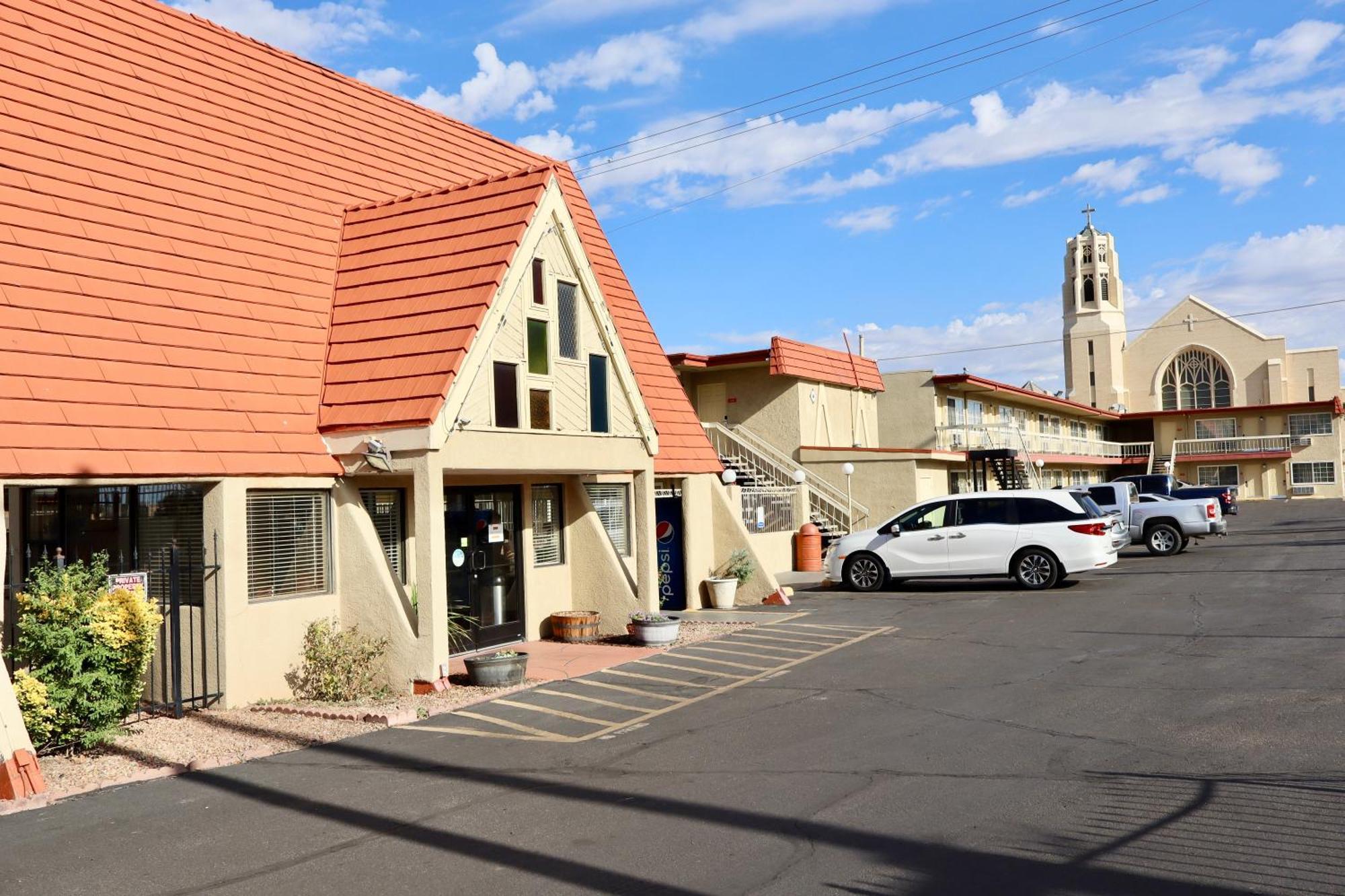 Motel Super 8 By Wyndham Albuquerque Downtown Exterior foto